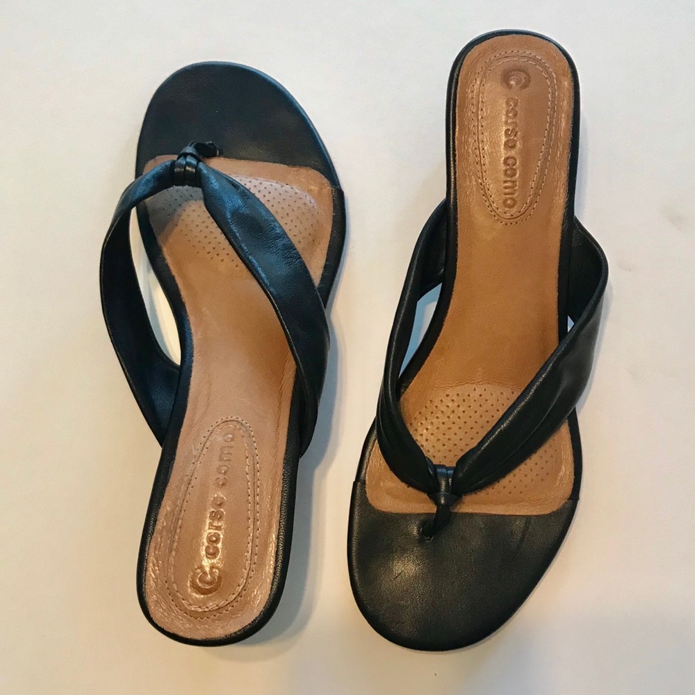 Corso Como | Black Leather Thong Slides
